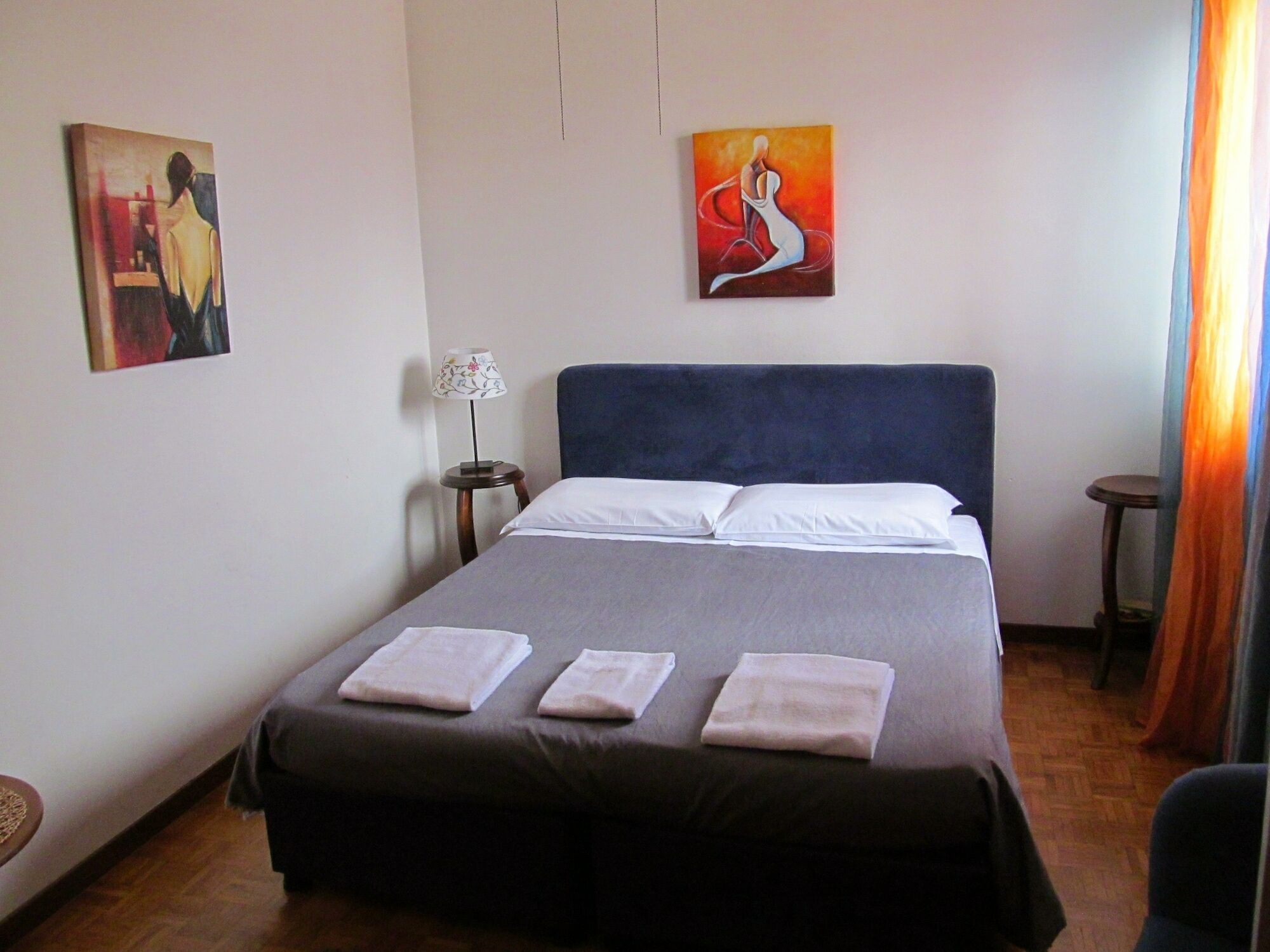 Hotel Alex E Angie Bergamo Esterno foto A room at the hotel